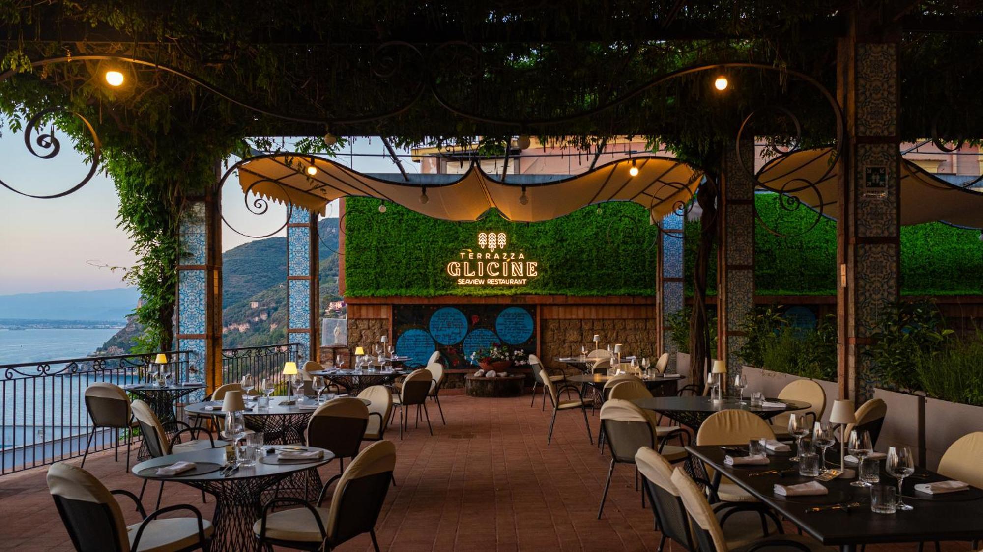 Aequa Hotel Vico Equense Exterior photo
